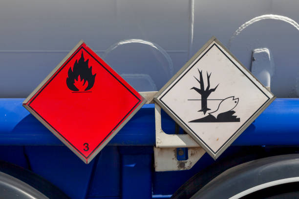 Autorização ambiental para o transporte interestadual de produtos perigosos em Santos